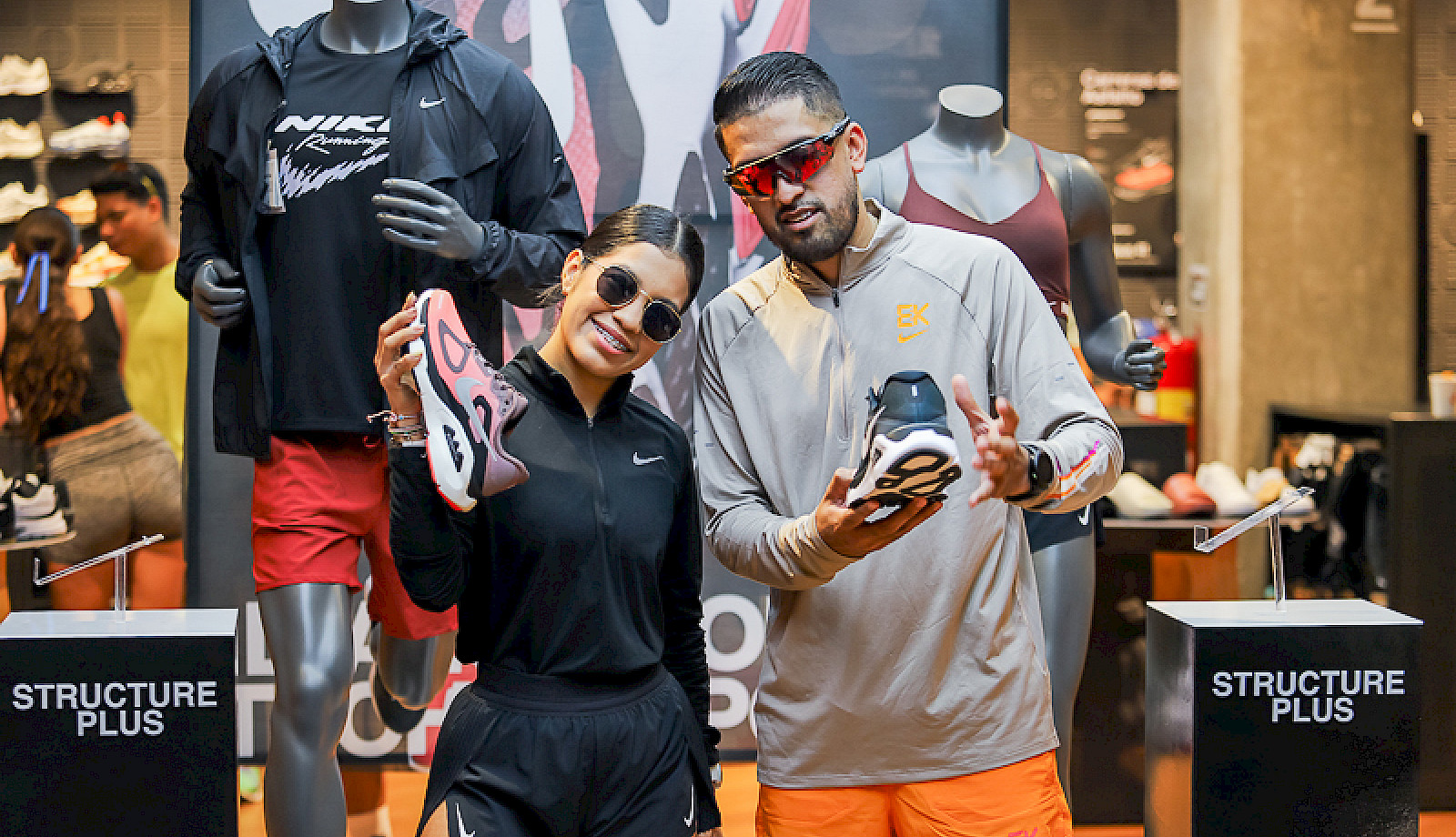 LANZAMIENTO DE LAS NUEVAS NIKE STRUCTURE PLUS