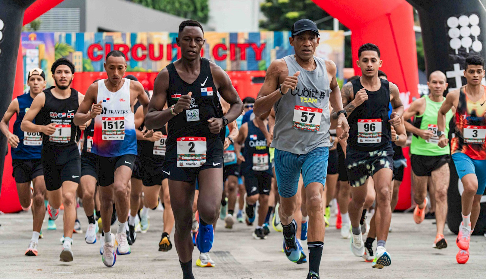 NIKE y CIRCUITO CITY REUNEN A MILES DE CORREDORES